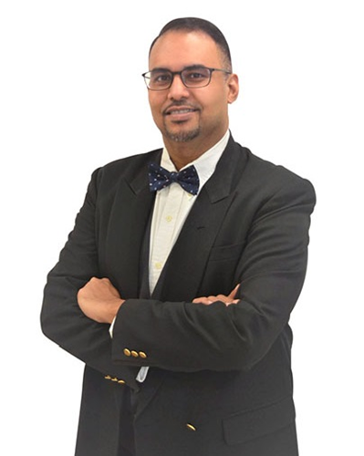 Dr. Regunath Kandasamy specialises in Bedah Saraf,Bedah Ortopedis - Tulang Belakang and works at Gleneagles Hospital Kuala Lumpur in Malaysia.