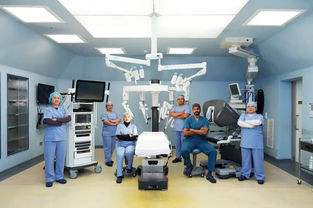First Da Vinci Robotic Assisted Surgery in Sabah 2