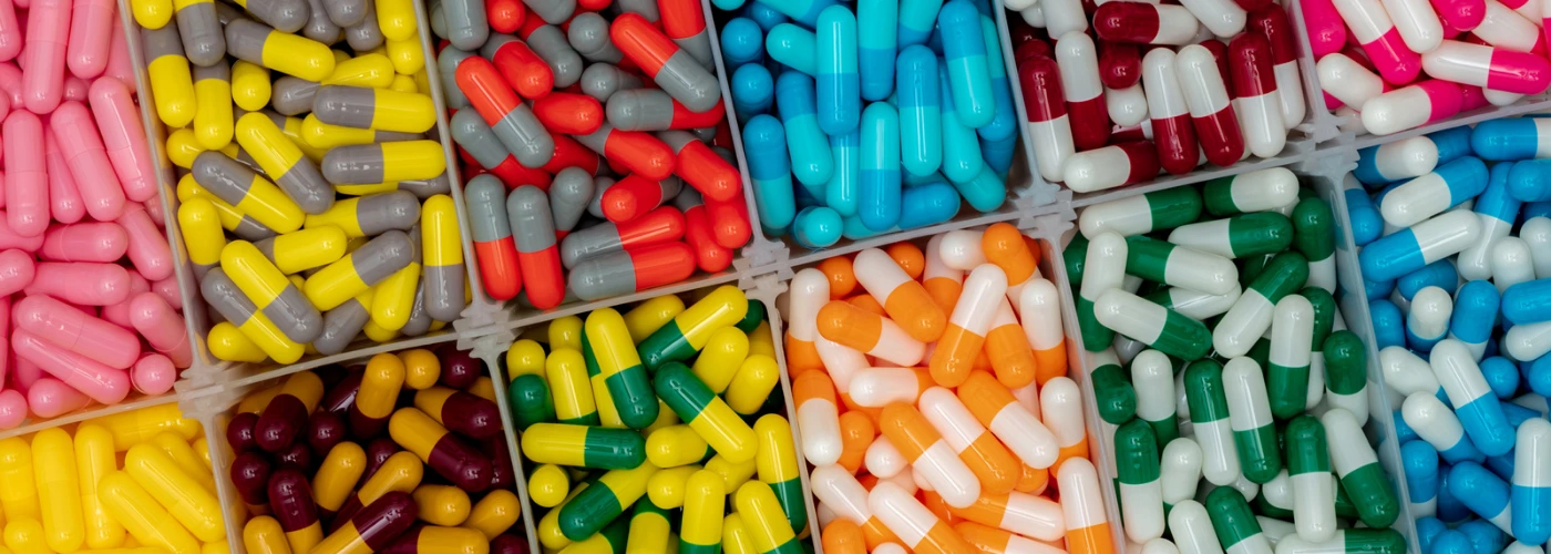 Combating Antimicrobial Resistance (1400px x 500px)