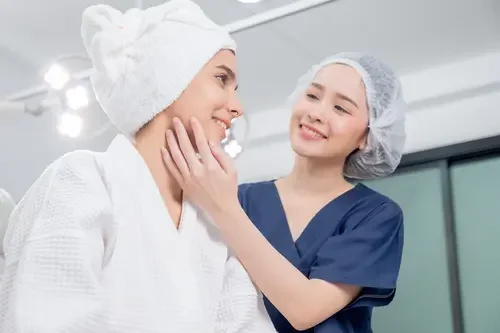 Pembedahan kosmetik Maxillofacial / Muka