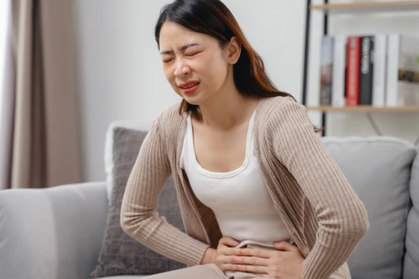 18-HealthDigest-AbdominalBloating-600