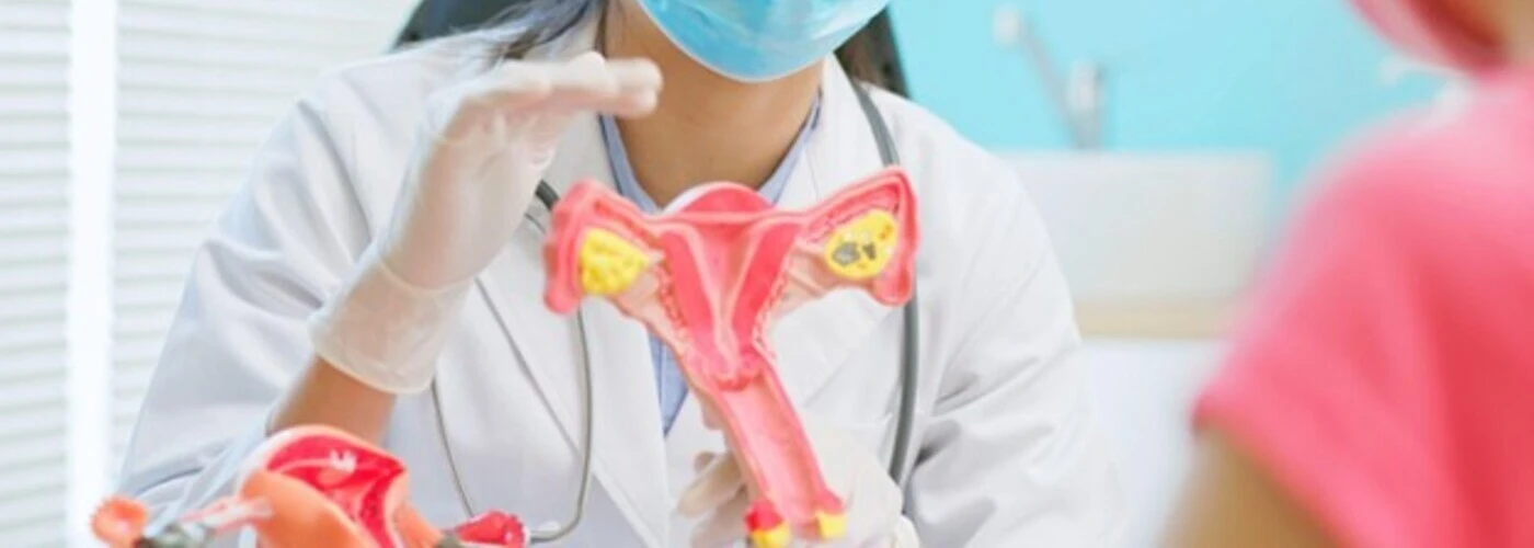 Doctor explaining about cervical health